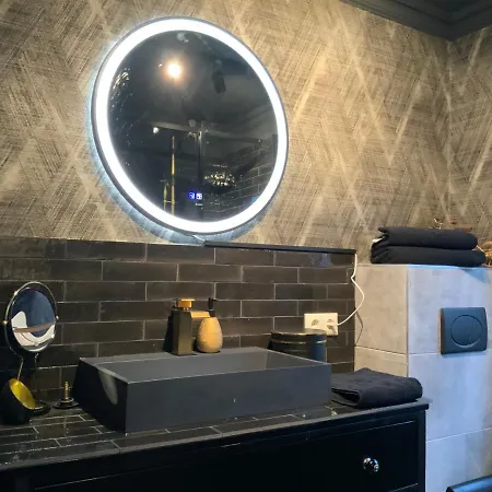 Midcoast „the Black“ Apartment Nortorf